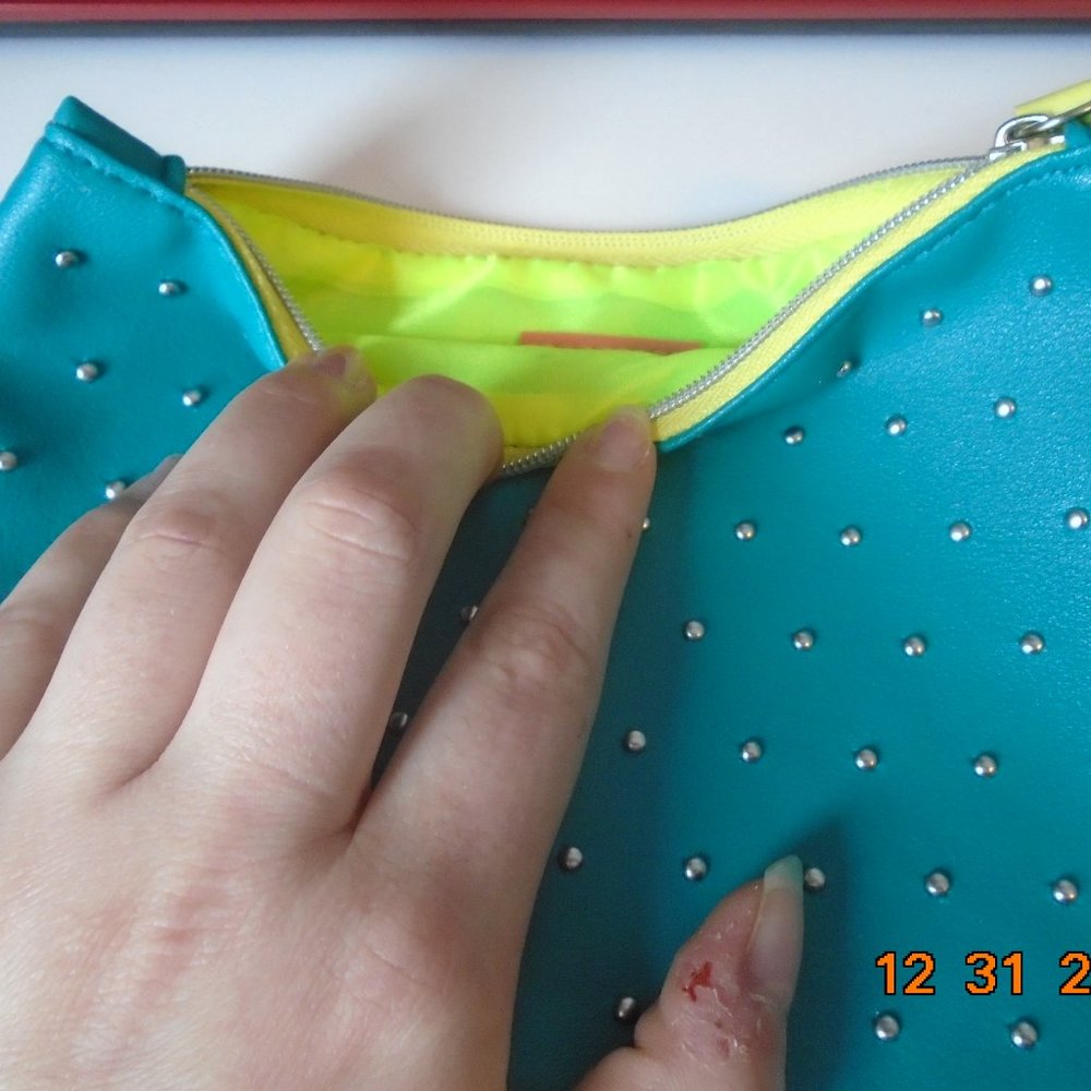 Turquoise Studded Wristlet - Picture 3 of 3